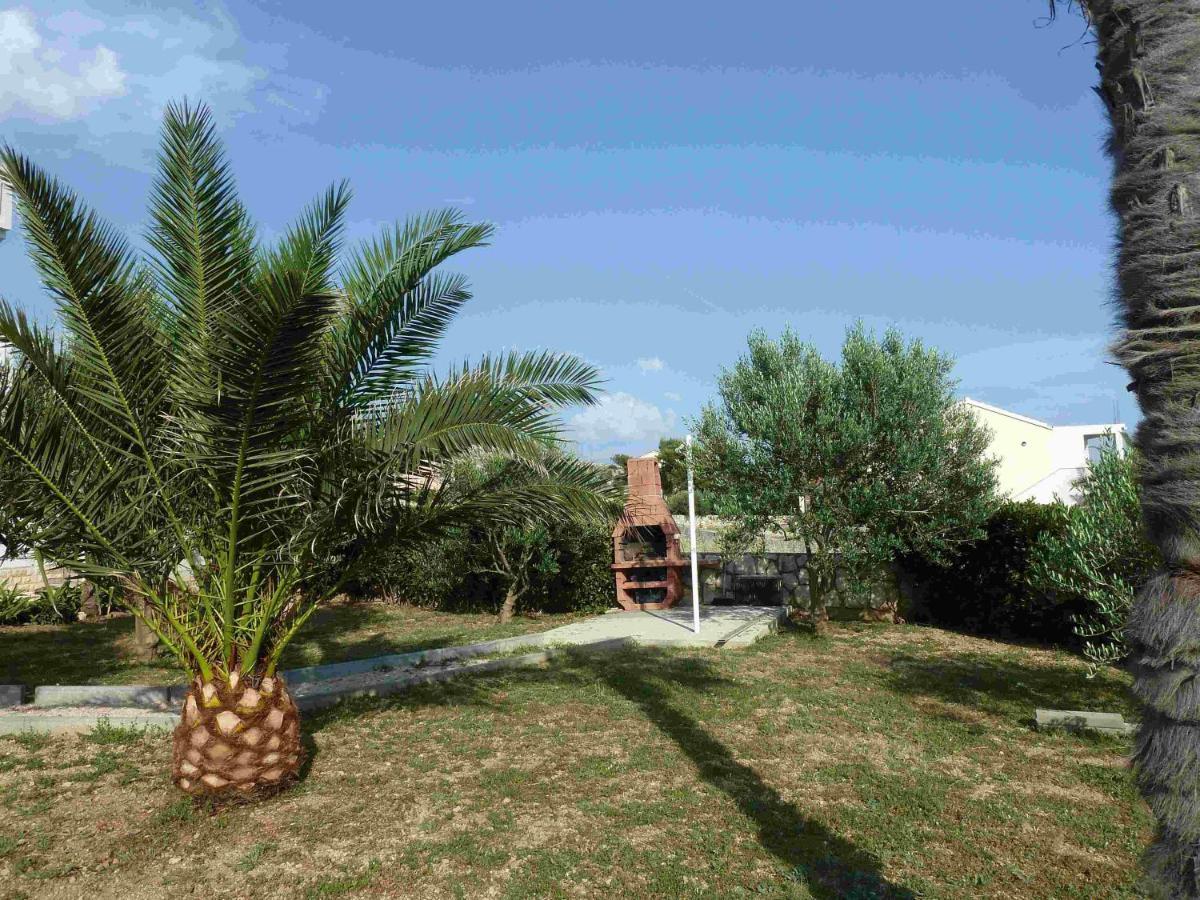 Apartments Donadic I, Caska Новаля Екстериор снимка