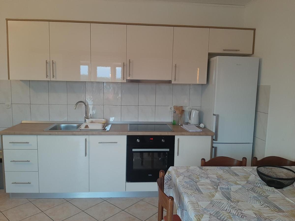 Apartments Donadic I, Caska Новаля Екстериор снимка