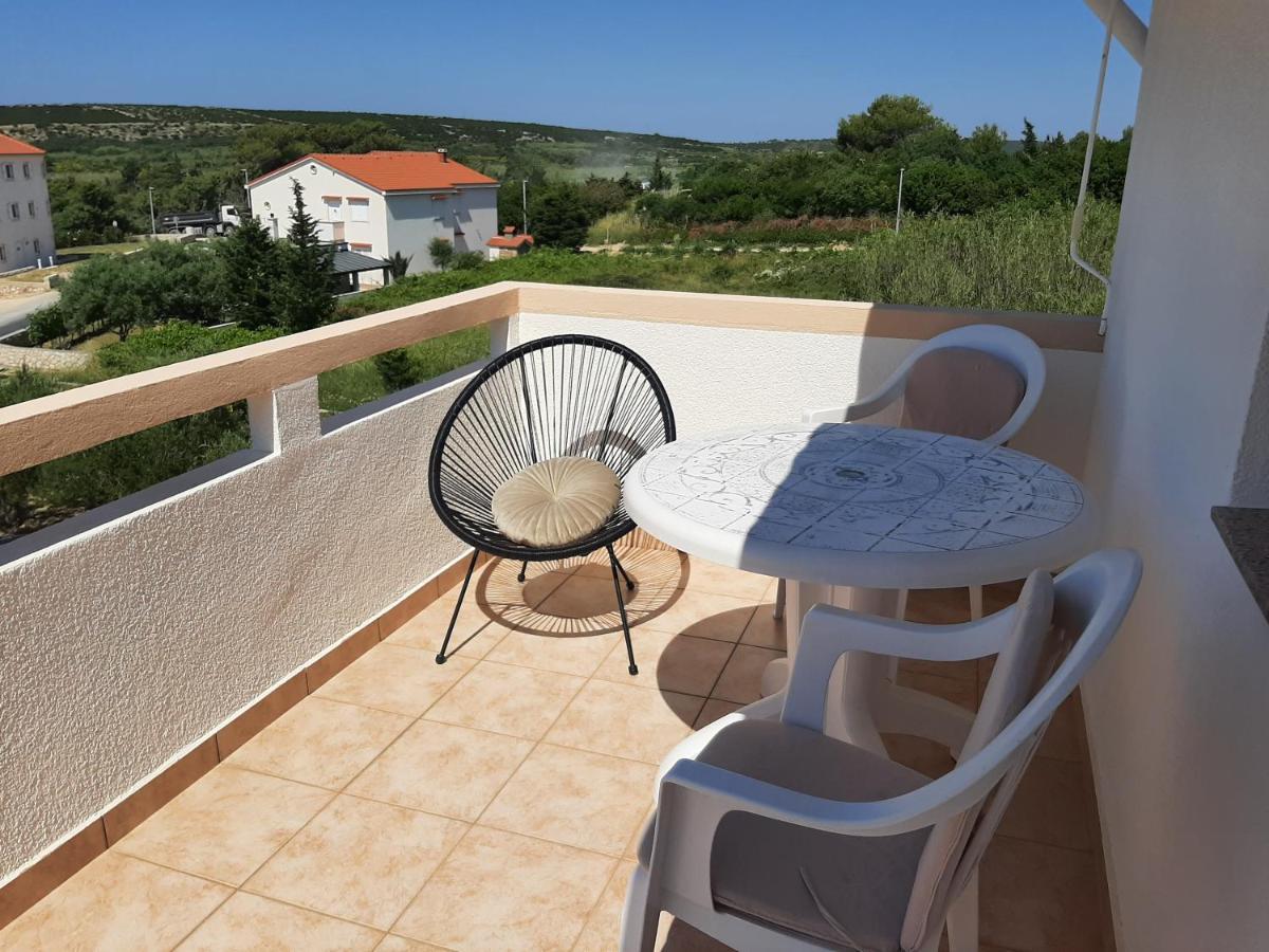 Apartments Donadic I, Caska Новаля Екстериор снимка