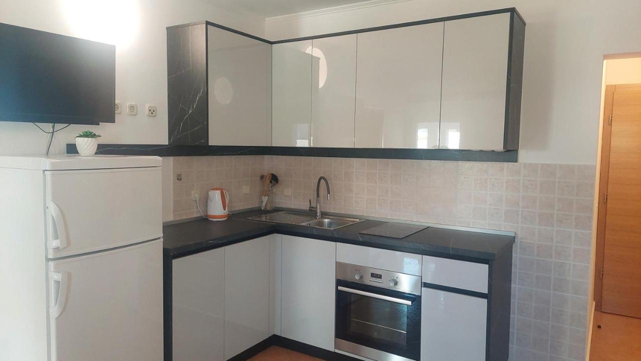 Apartments Donadic I, Caska Новаля Екстериор снимка